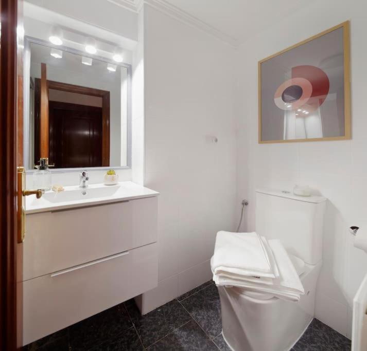 Apartamento Maura 2 Dormitorios Oviedo Exterior photo