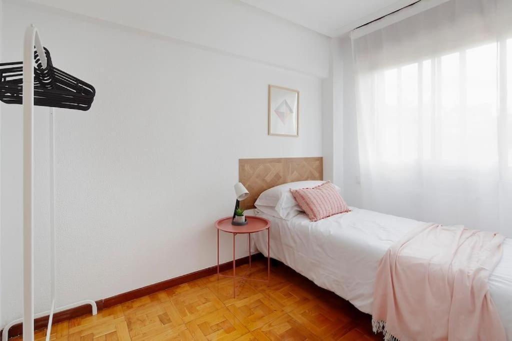 Apartamento Maura 2 Dormitorios Oviedo Exterior photo
